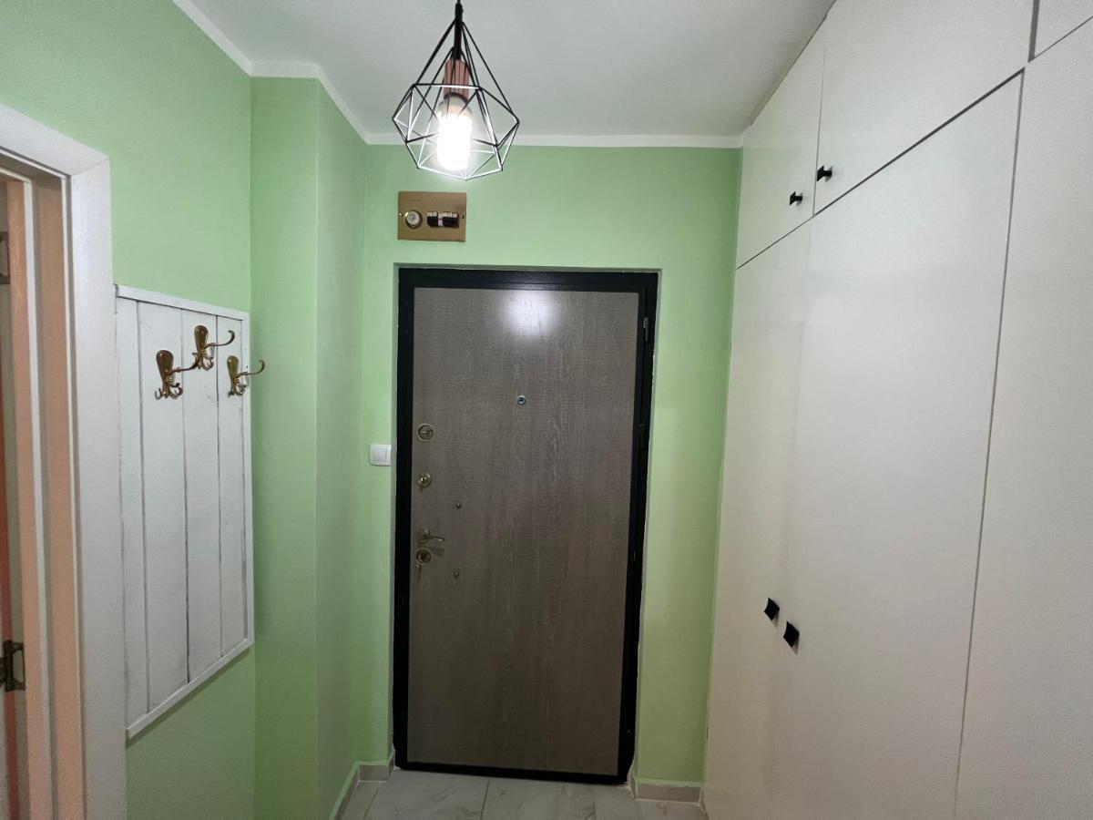 Midtown Apartment Kŭrdzhali Esterno foto