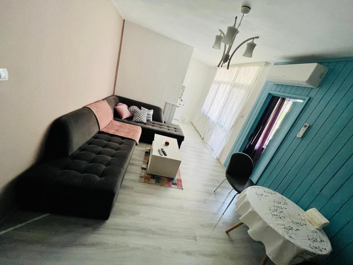 Midtown Apartment Kŭrdzhali Esterno foto